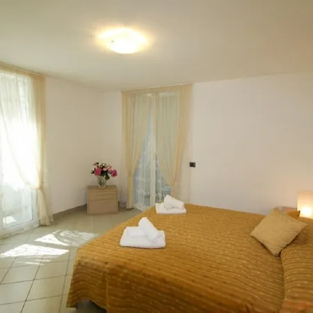 Casa Uliana Apartman *